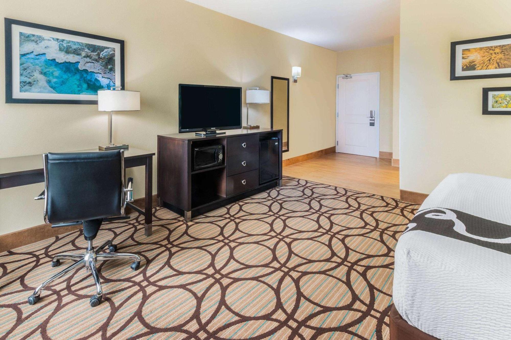 La Quinta By Wyndham Carlsbad Hotel Luaran gambar